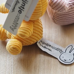 Prikaži podrobnosti za Miffy zajček obesek za ključe Corduroy Yellow Slika Miffy zajček obesek za ključe Corduroy Yellow
