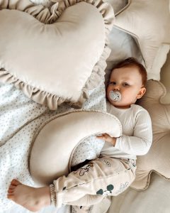 Okrasna blazina srček BEIGE